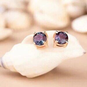 Rose gold /925 silver 3 carat alexandrite color change stud earrings NEW